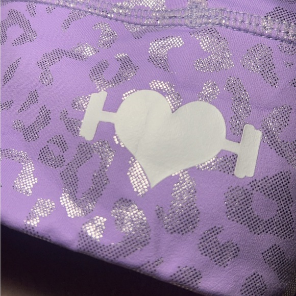 WODBOTTOM Workout Short Shiny Leopard Pastel Lavender - Picture 6 of 6